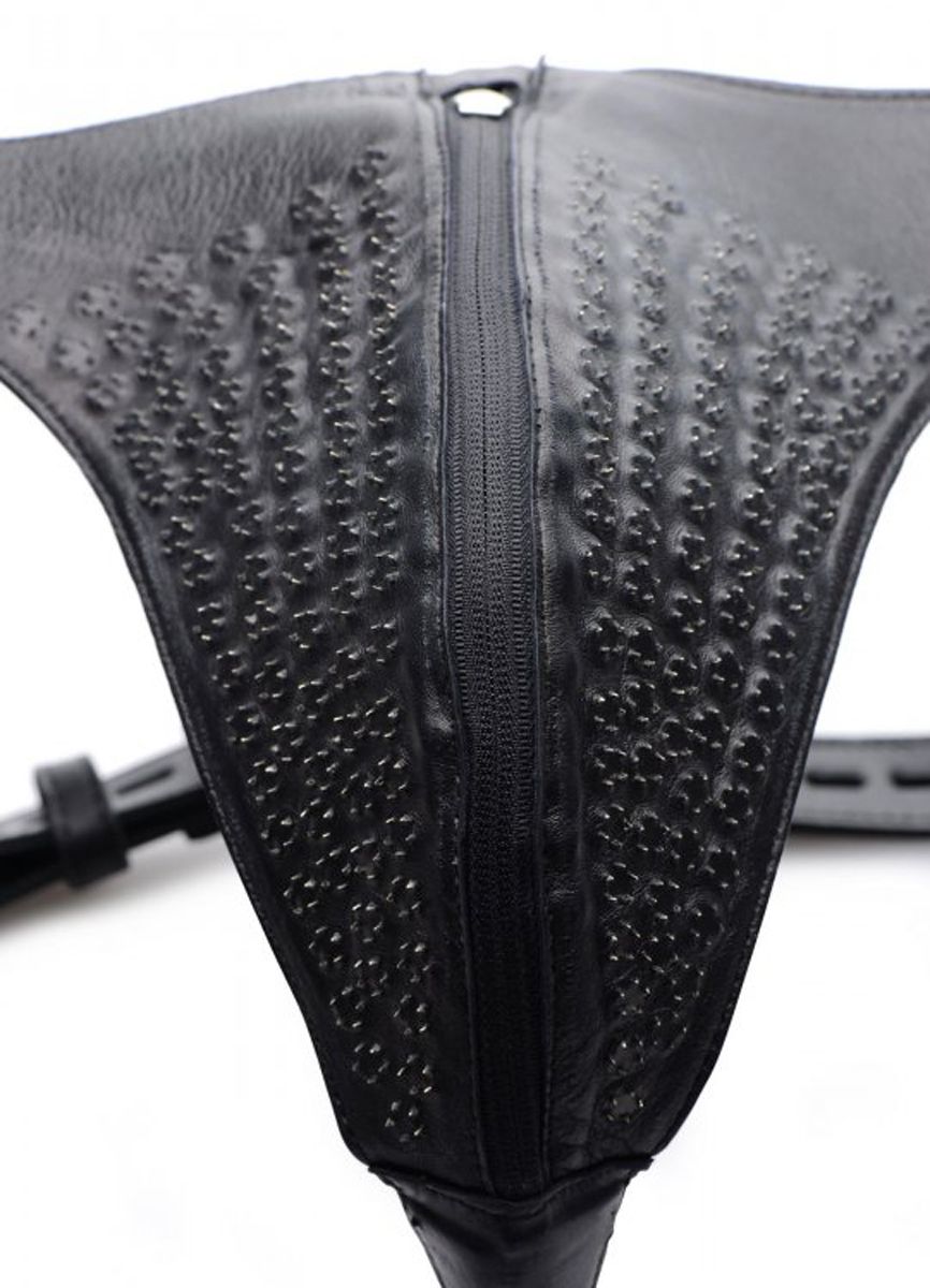 Spiked Lederen Kuisheidsgordel Met Spikes