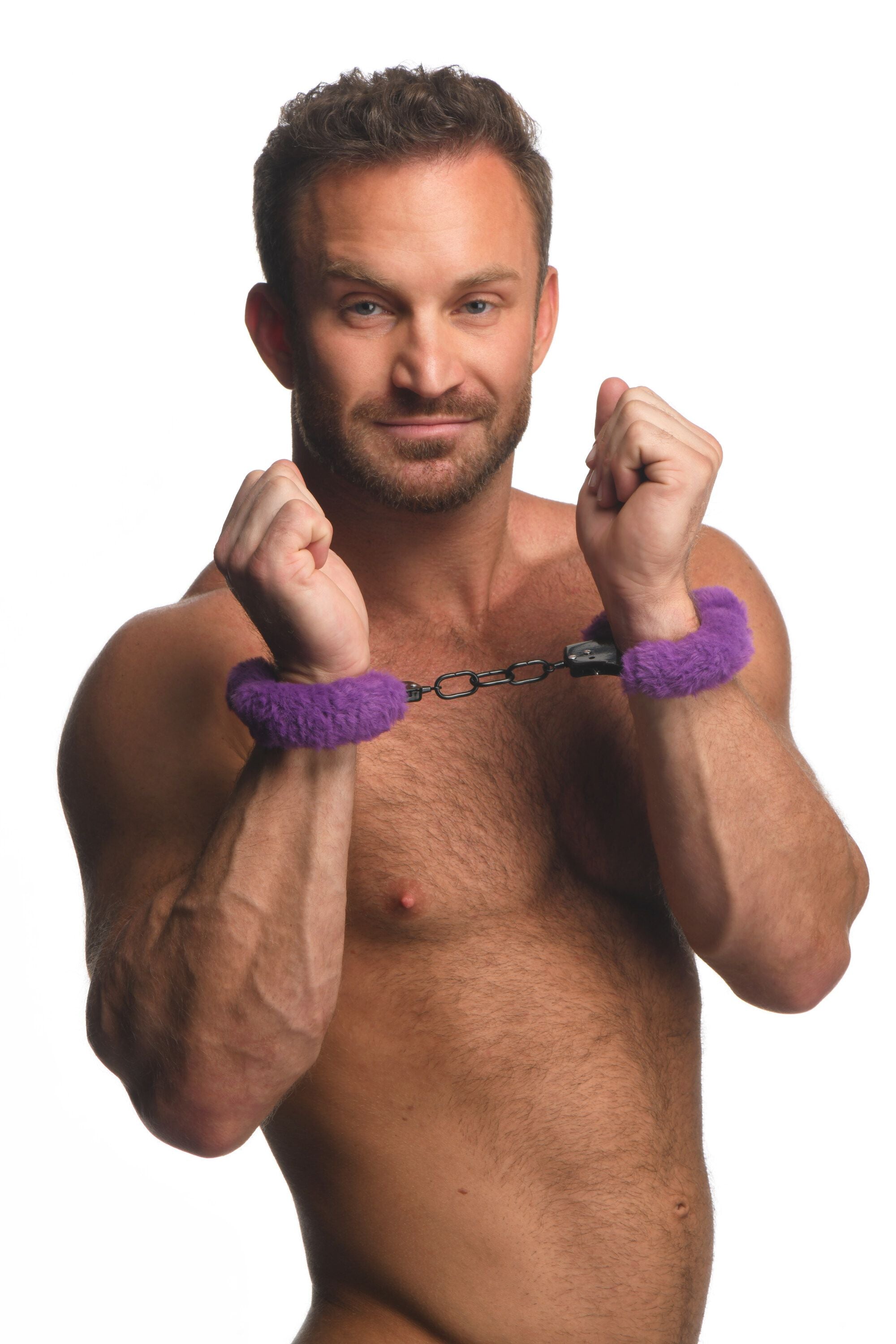 XR Brands - Cuffed In Fur Handboeien - Paars