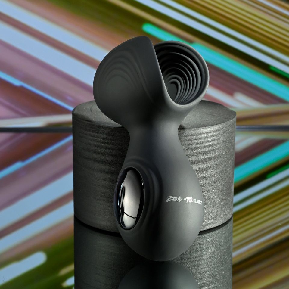 Zero Tolerance - Handy Helper Vibrerende Stroker