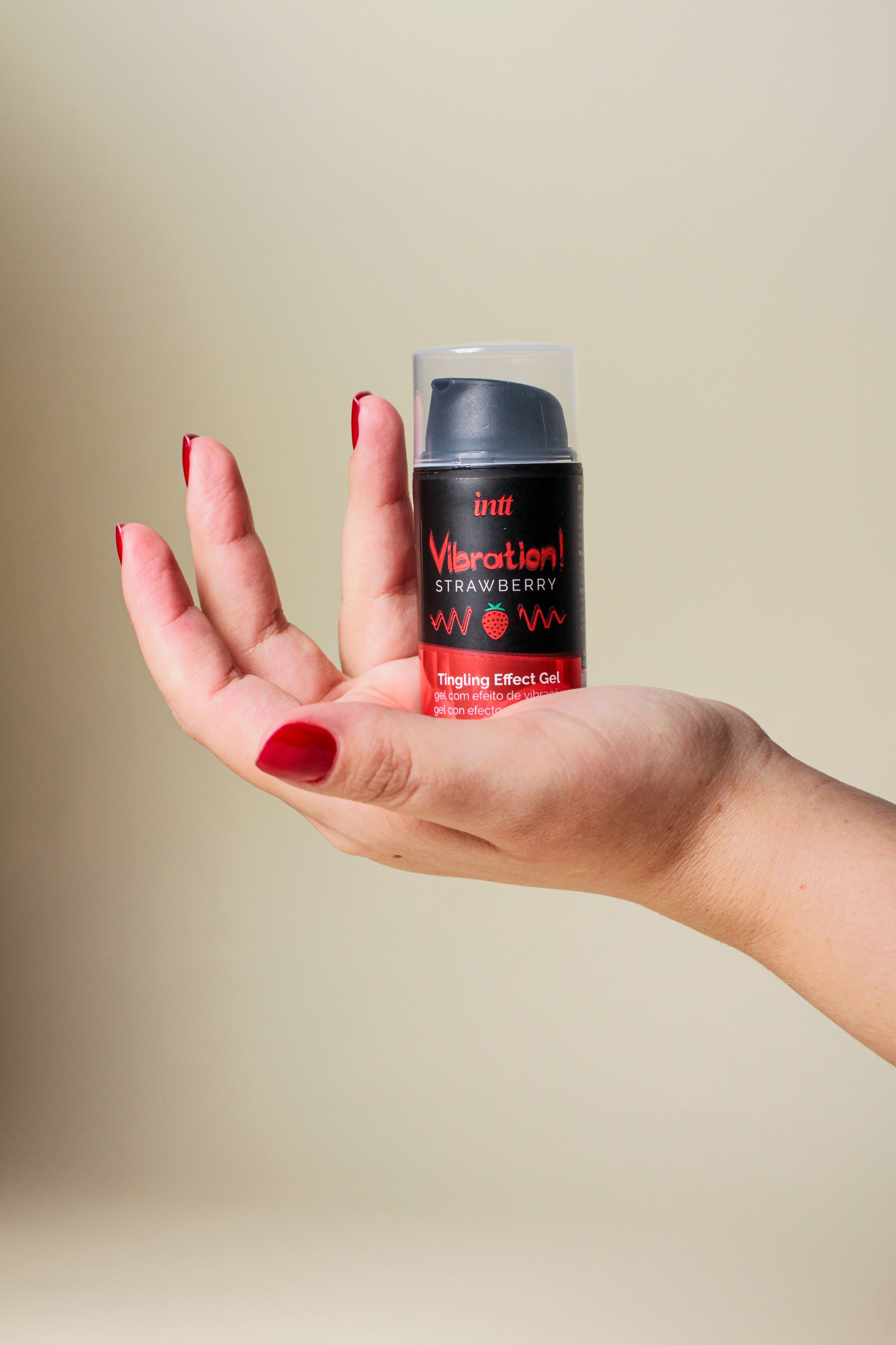 INTT - Vibration! Aardbei Tintelende Gel