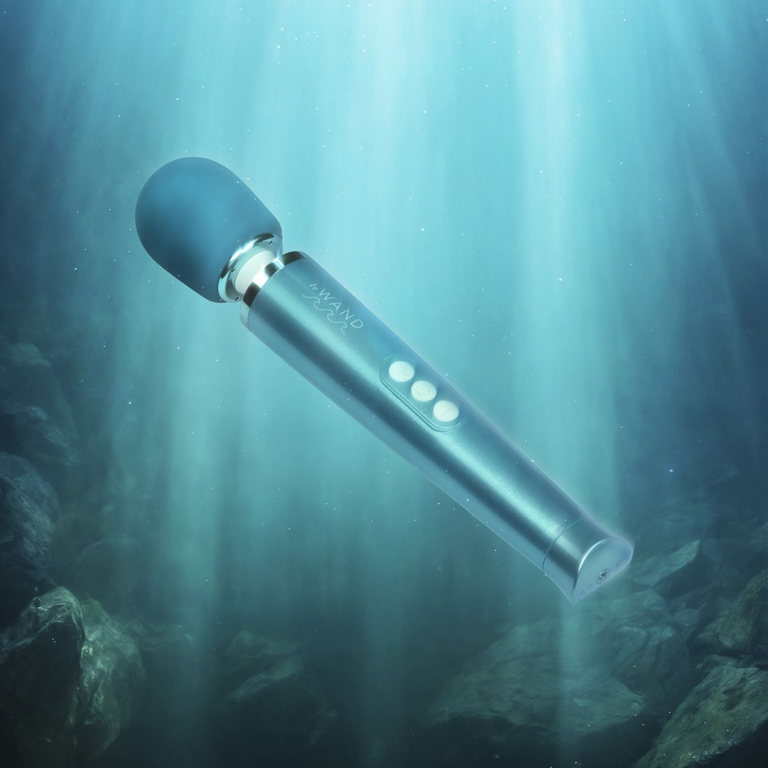 Le Wand - Dive Submersible Rechargable Vibrating Massager